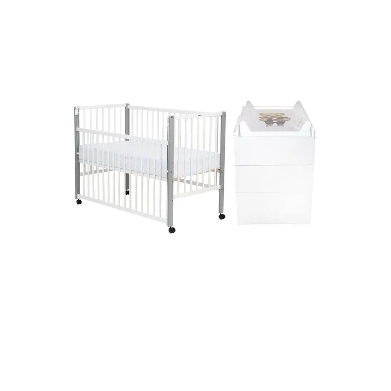 Set mobilier pentru copii, Qmini: Patut din lemn de pin cu roti, cu laterala culisanta si somiera reglabila in 3 trepte, Maya, 120x60 cm + Saltea cocos-burete-cocos, 12 cm + Comoda cu masuta de infasat, Alb