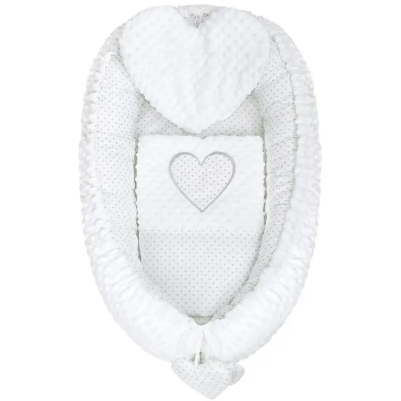 Set 3 piese, New Baby, Luxury, Baby Nest cu doua fete, Cu paturica si pernuta in forma de inima, Minky Heart White