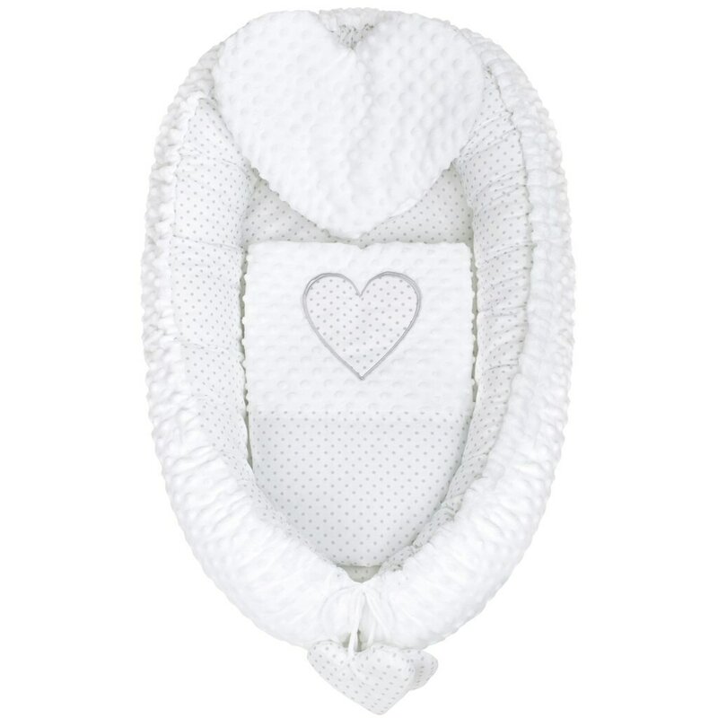 Set 3 piese, New Baby, Luxury, Baby Nest cu doua fete, Cu paturica si pernuta in forma de inima, Minky Heart White