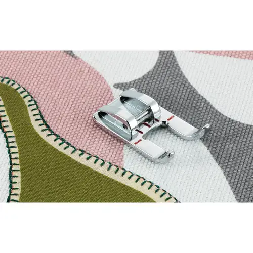 Piciorus pentru cusaturi decorative Brother F060N
