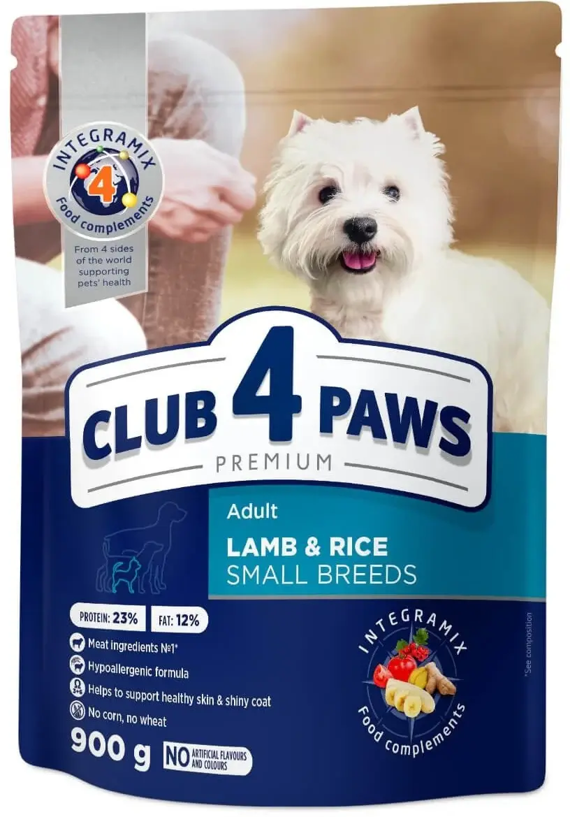CLUB 4 PAWS Hrană uscată pt câini Adult, talie mică, cu Miel 900g