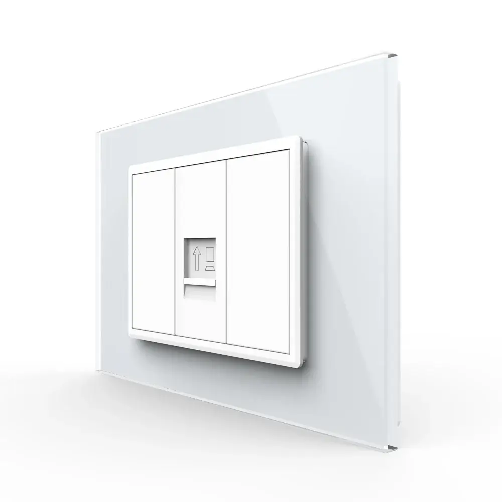 Priza internet Livolo cu rama din sticla – standard italian