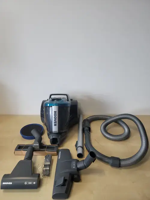Aspirator fara sac Hoover Breeze BR71BR30011, 700W, 2 L, Filtru Lavabil EPA, Roata Frontala Rotativa 360° (Negru/Albastru)