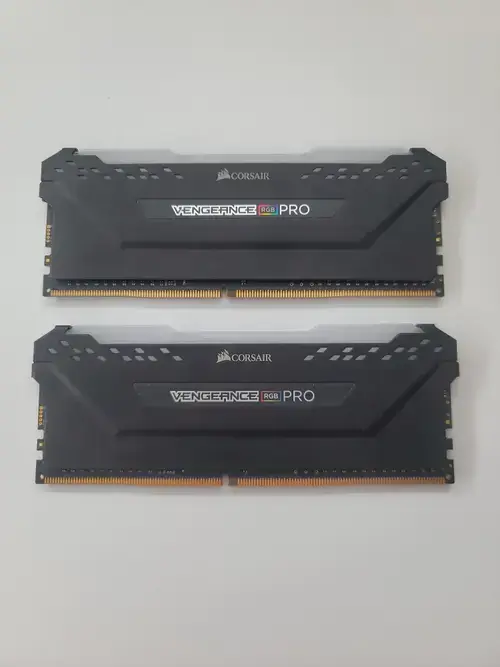 Memorii Corsair Vengeance RGB PRO 16GB(2x8GB), DDR4, 3200MHz, CL16, Dual Channel