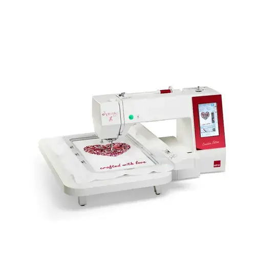 Masina de brodat Elna eXpressive 830L CE, 180 modele broderii, 6 fonturi, 1 alfabet, 860 ipm, Ecran LCD (Alb)