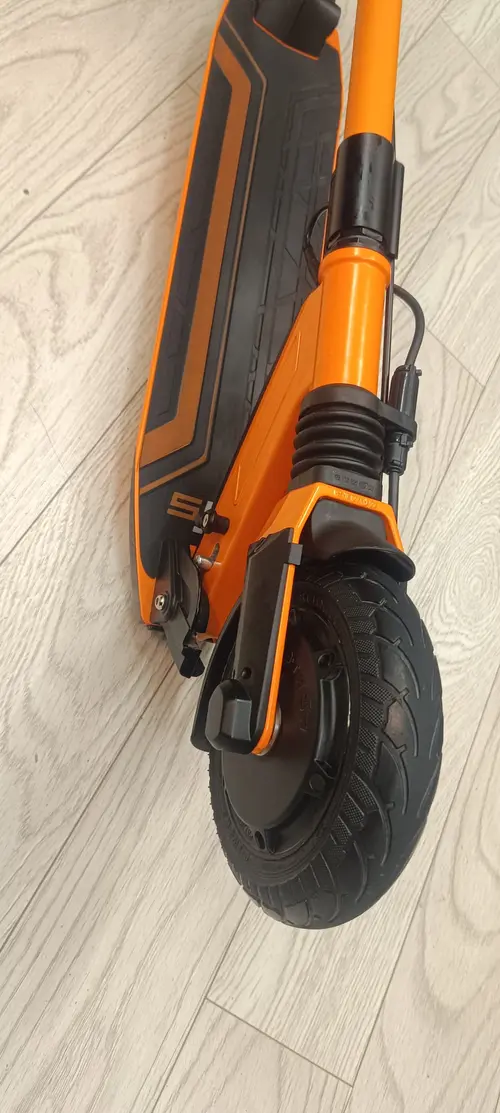 Trotineta electrica E-TWOW S2 GT S, Viteza maxima 40 Km/h, Autonomie 30-45 Km, Putere motor 500W, Bluetooth, baterie 48V/9.6 Ah (Portocaliu)