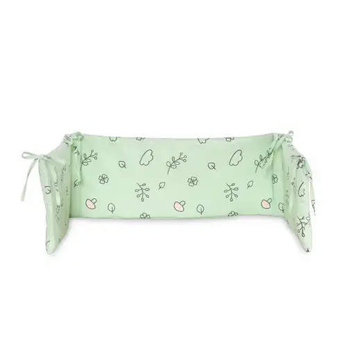 Protectie laterala pat Lorelli Lamb Green, 140x27 cm, bumbac ranforce